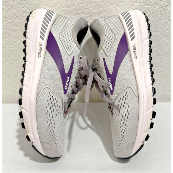 Brooks Ariel ’20 Oyster Alloy Grape Running Walking Shoes Womens Sz 6 - Picture 10 of 10